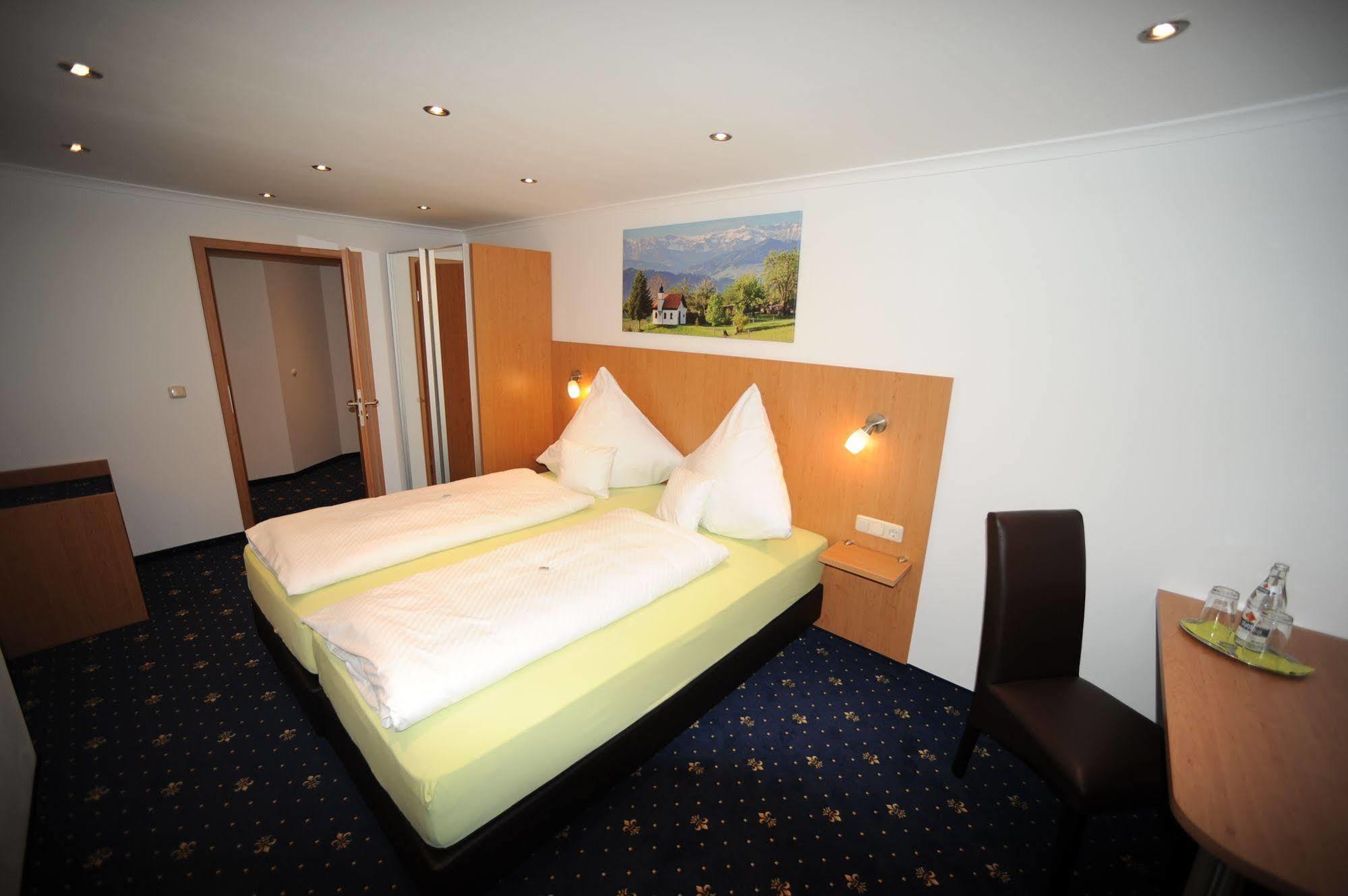 Hotel Post - Regionales Grosses Fruehstuecksbuffet - Auch Gf & Lf Шайдег Екстериор снимка